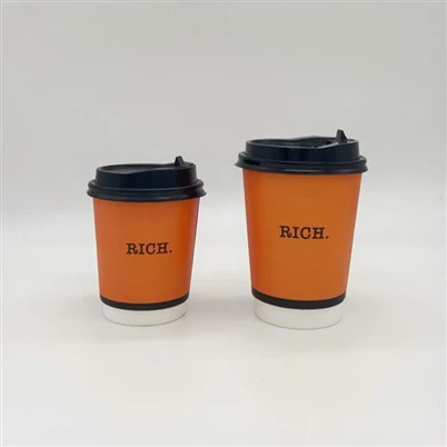 Cești de cafea din hârtie dublă